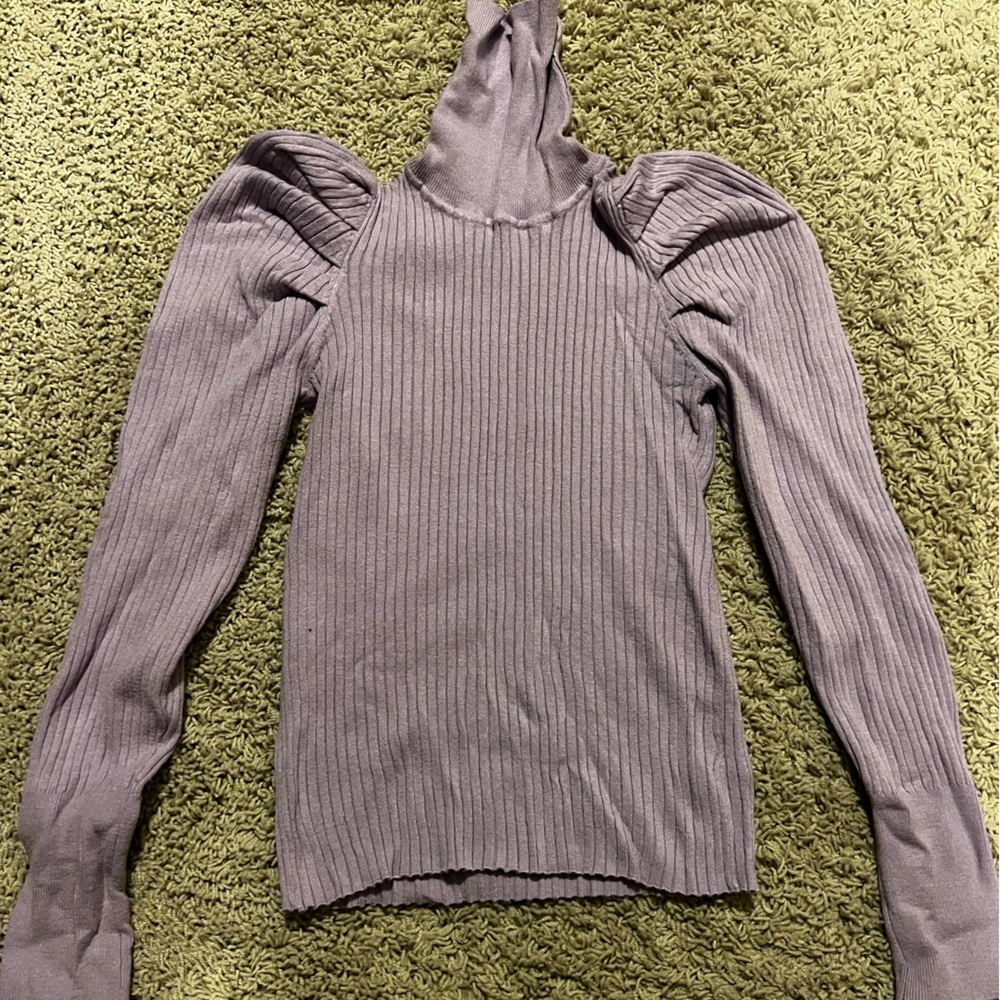 Lavender turtleneck with puff sleeve size large